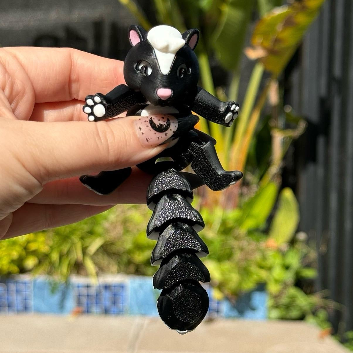 Skunk - 3D Printed Fidgeting Desk Companions